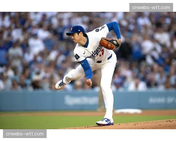 MLB揭幕战：大谷翔平作为投手兼指定打击登场，观众席一票难求